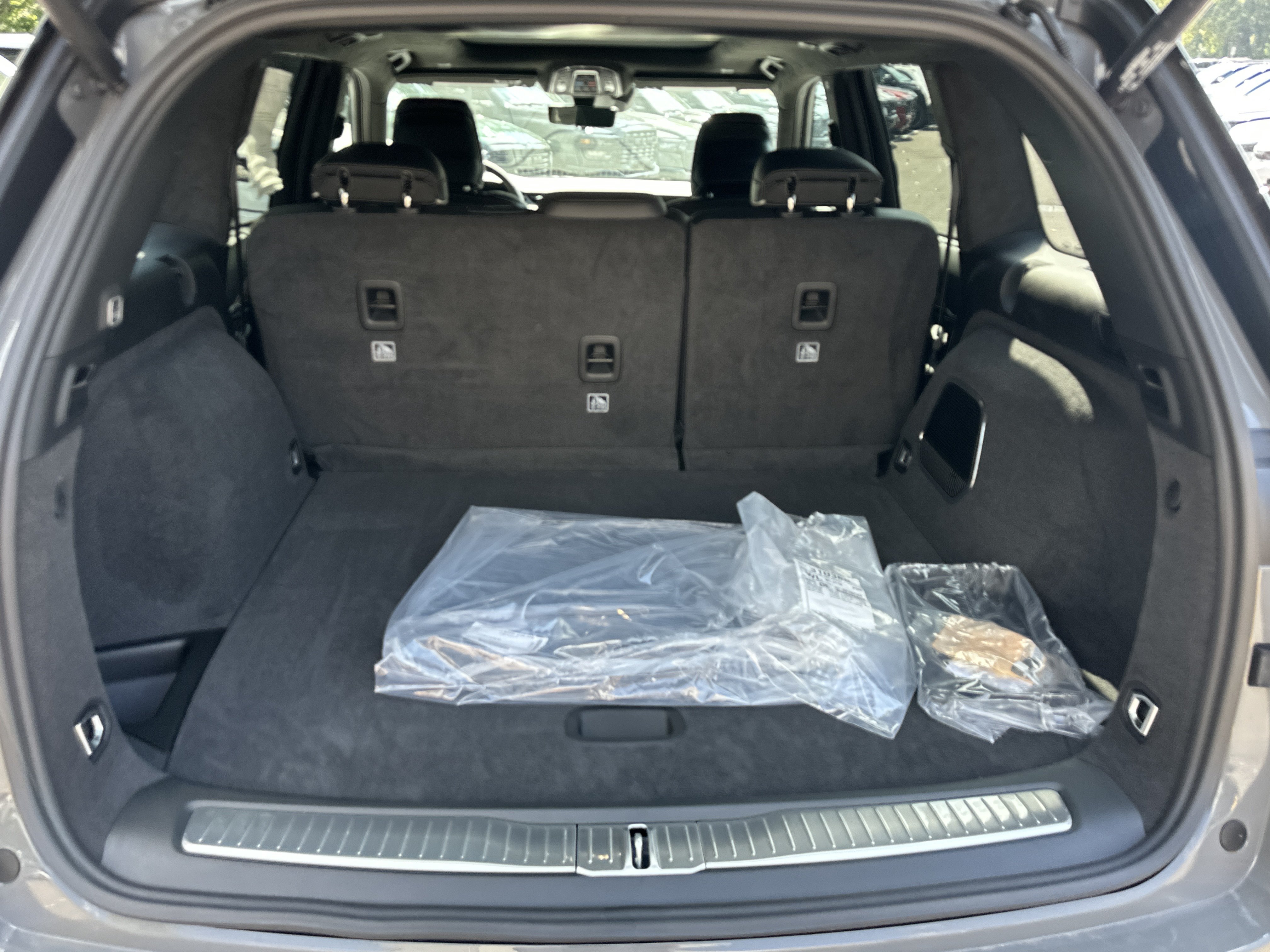 New 2027 Jeep Grand Cherokee Summit AWD/4WD image 14