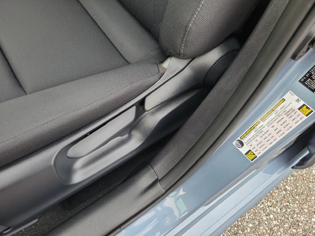 Used 2026 Toyota Corolla LE FWD image 17