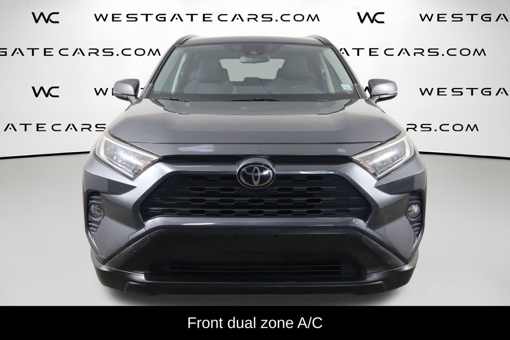 Used 2019 Toyota RAV4 XLE FWD image 2
