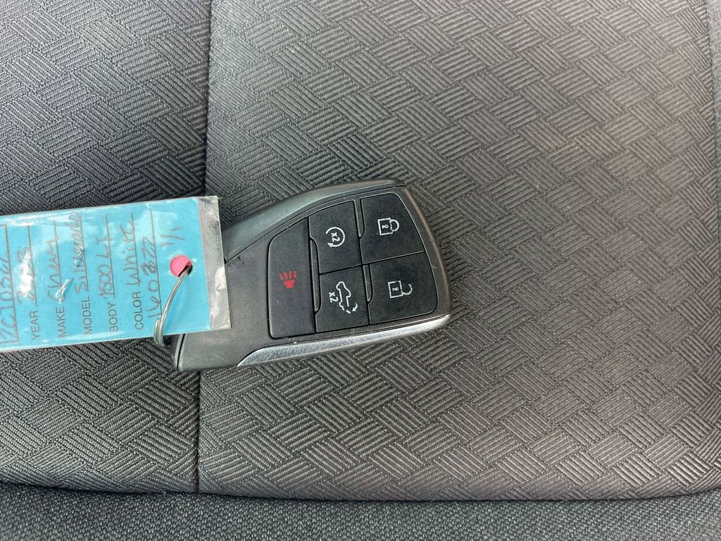 Used 2023 Chevrolet Silverado 1500 LT image 36