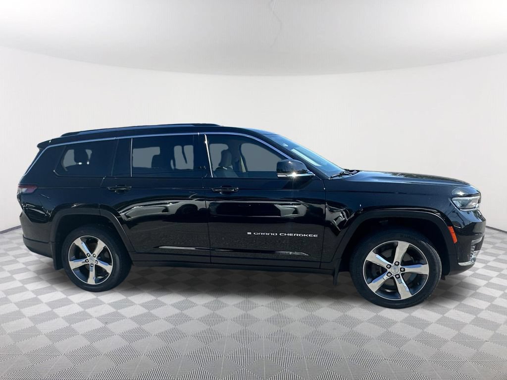 Used 2021 Jeep Grand Cherokee L Limited w/ MOPAR Finishing Package AWD/4WD image 4