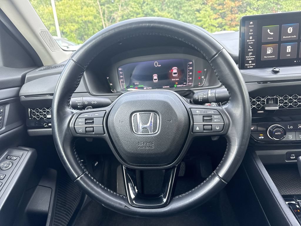 Used 2023 Honda Accord EX-L image 11