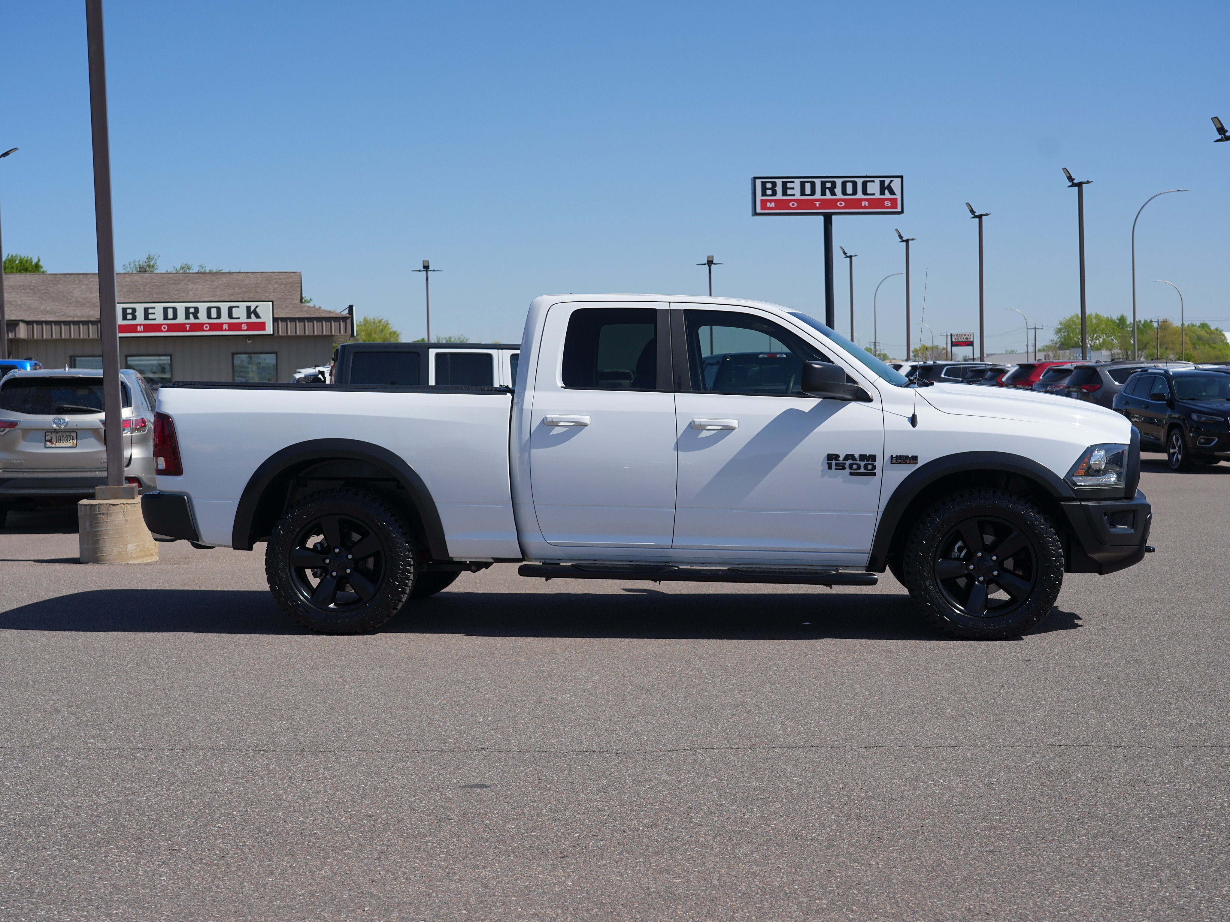 Used 2019 RAM 1500 Warlock AWD/4WD image 2