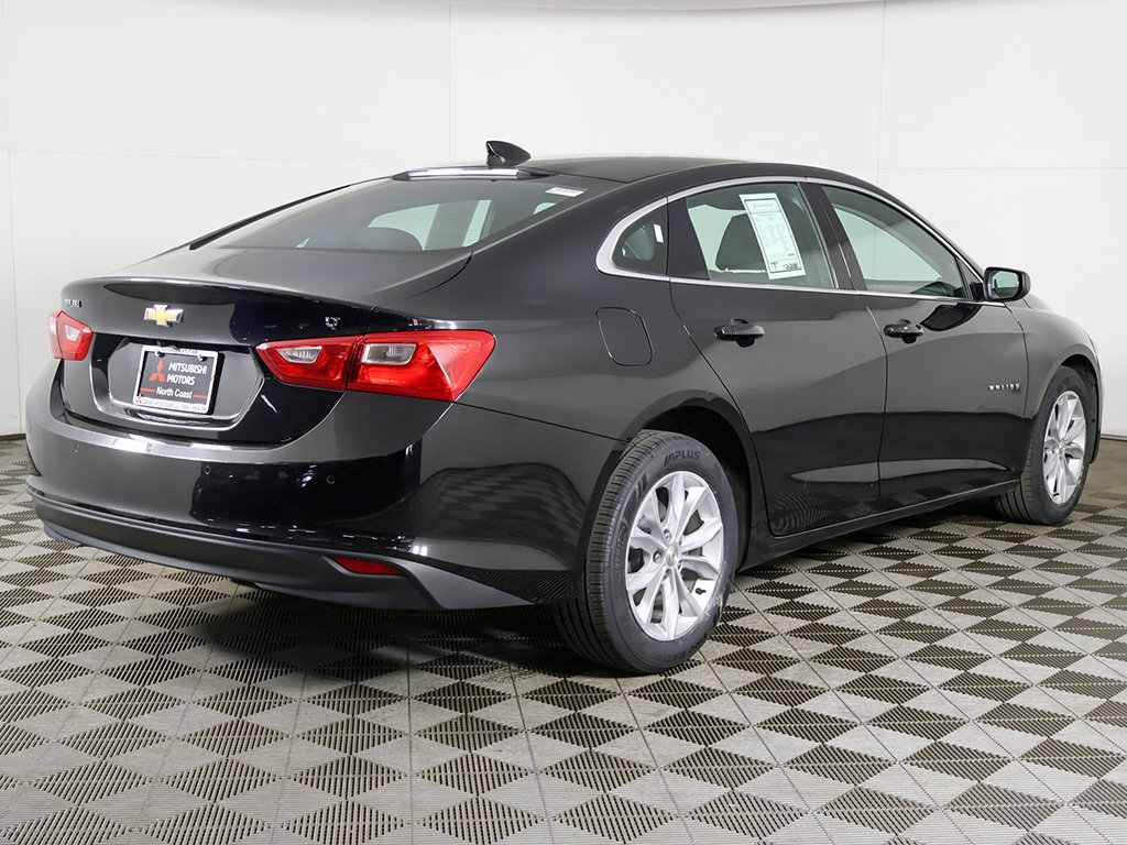 Used 2025 Chevrolet Malibu LT FWD image 9