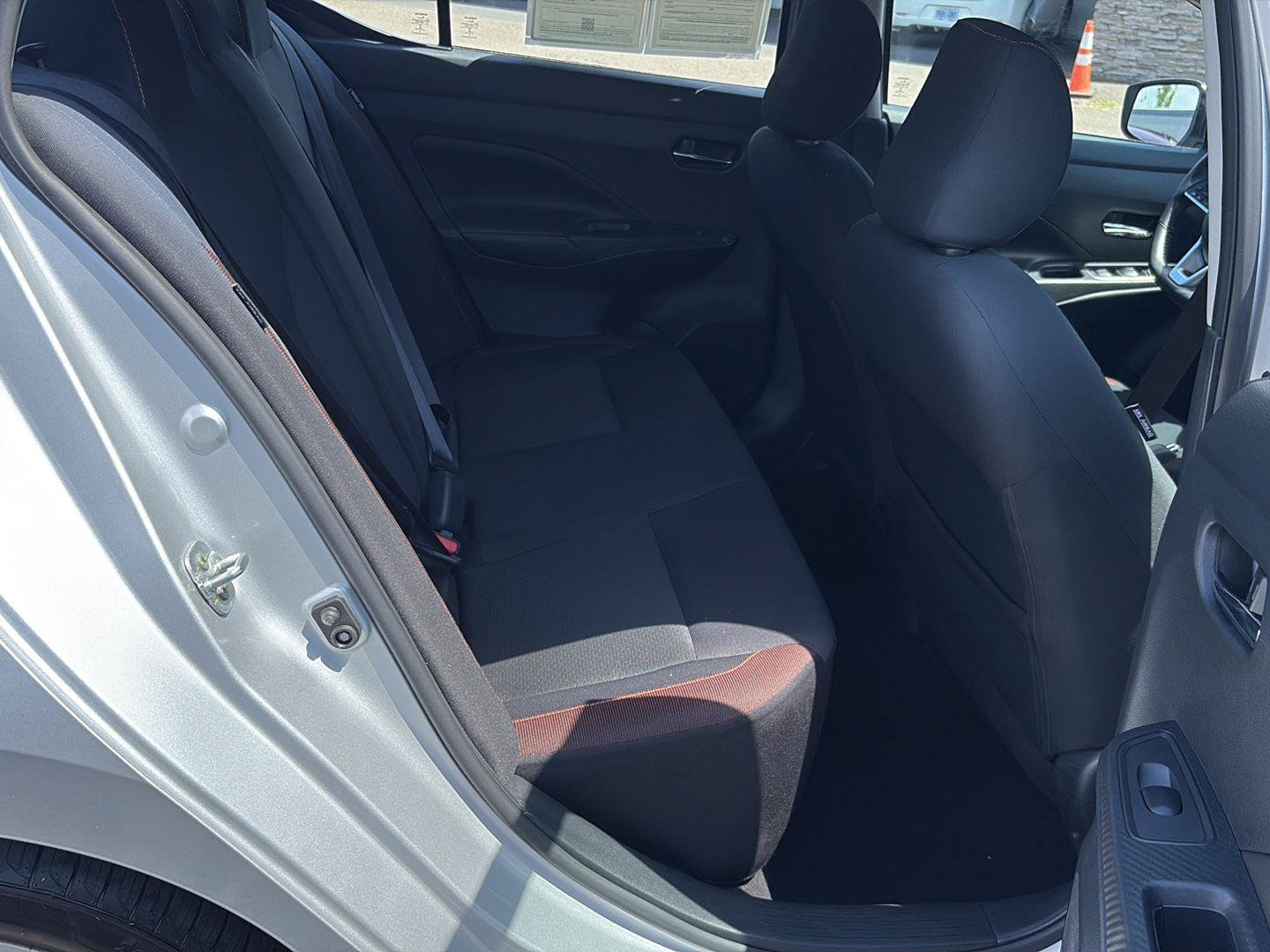 Used 2020 Nissan Versa SR FWD image 19