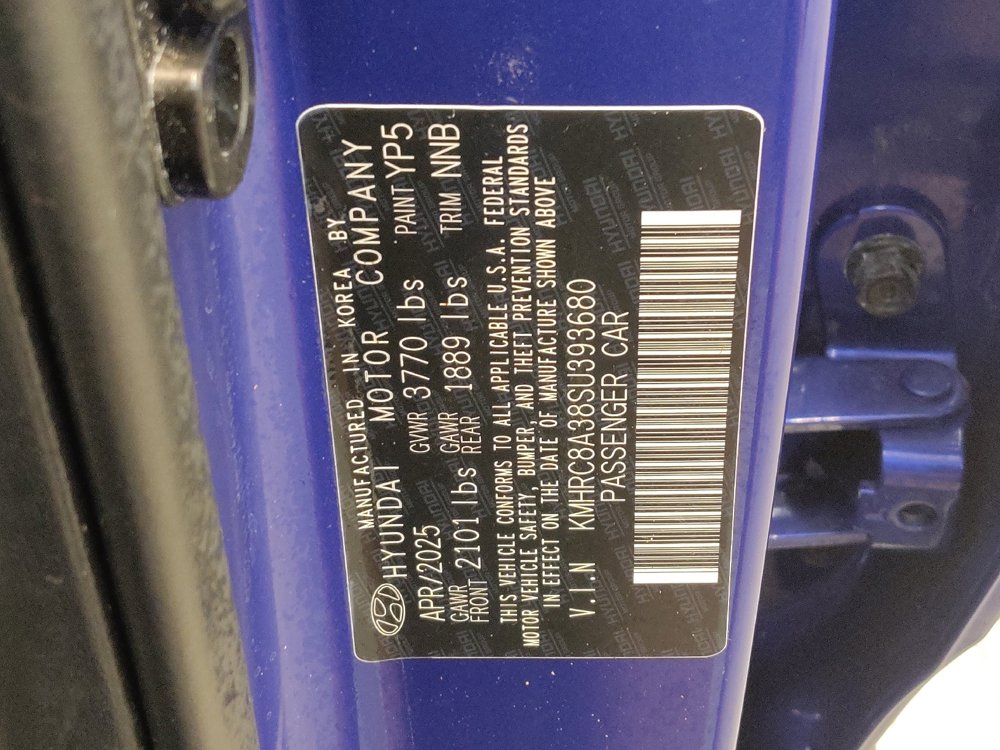 Used 2025 Hyundai Venue Limited FWD image 33