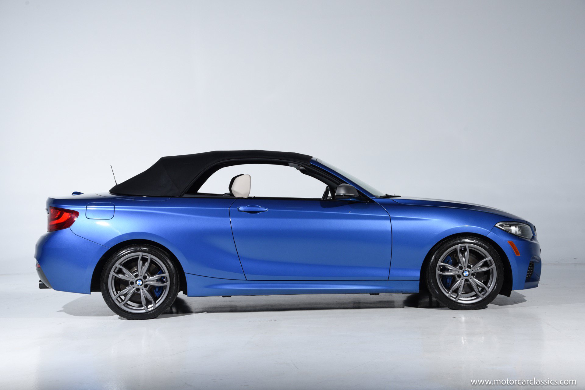 Used 2016 BMW M235i xDrive Convertible AWD/4WD image 13