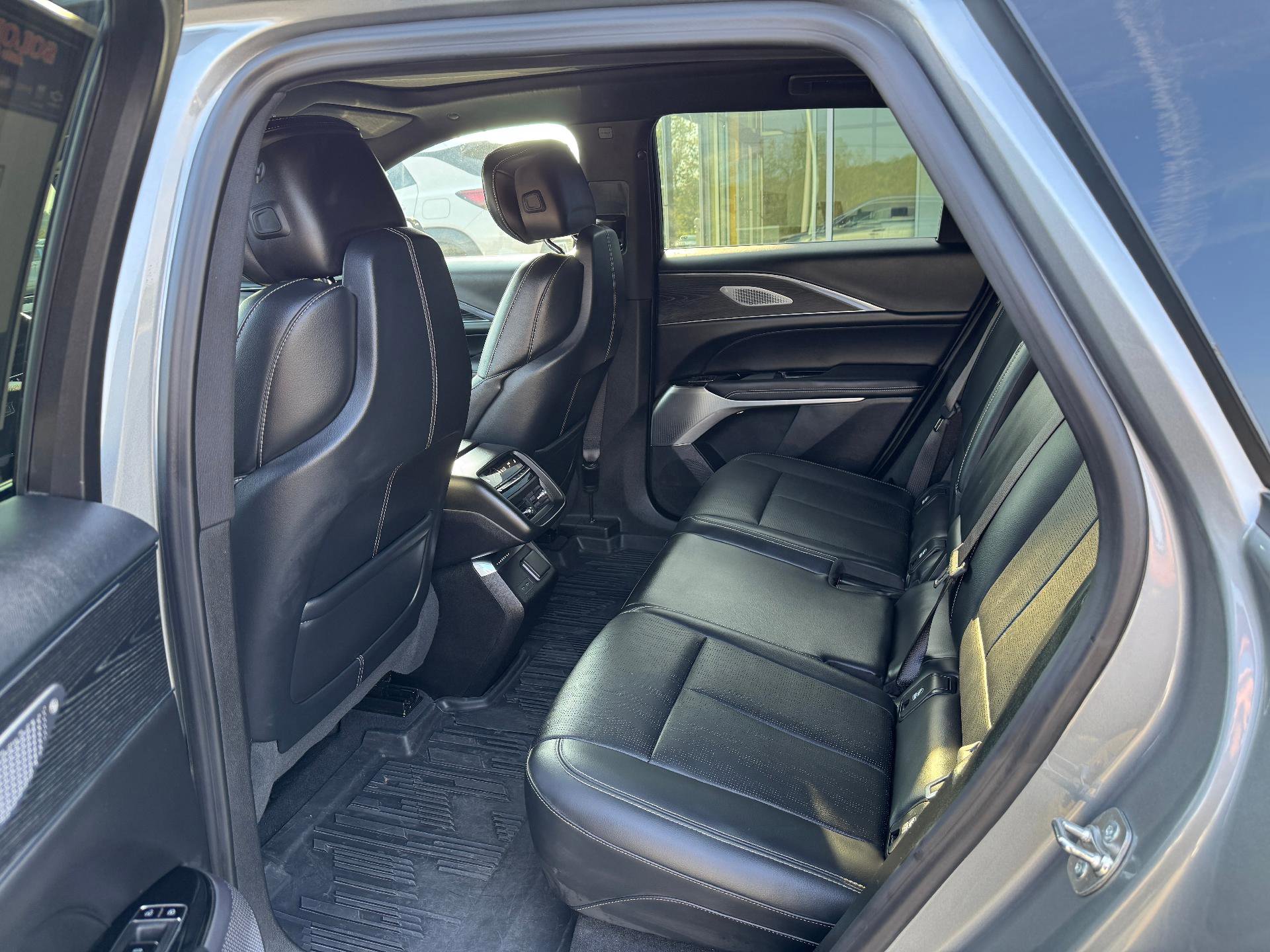 Used 2024 Cadillac Lyriq Luxury w/ LPO, Floor Liner Package image 14