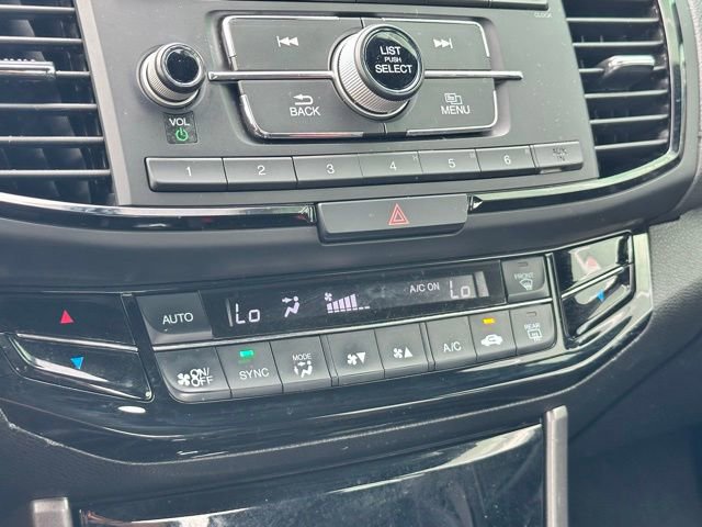 Used 2016 Honda Accord Sport image 14