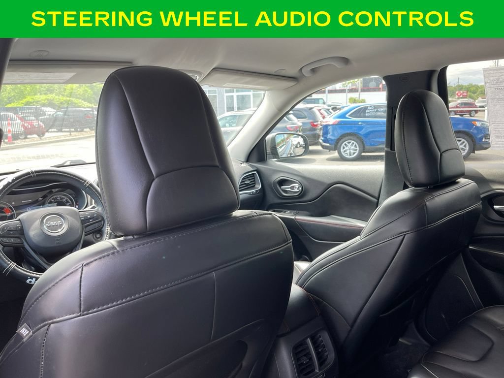 Used 2020 Jeep Cherokee Trailhawk w/ Cold Weather Group AWD/4WD image 16