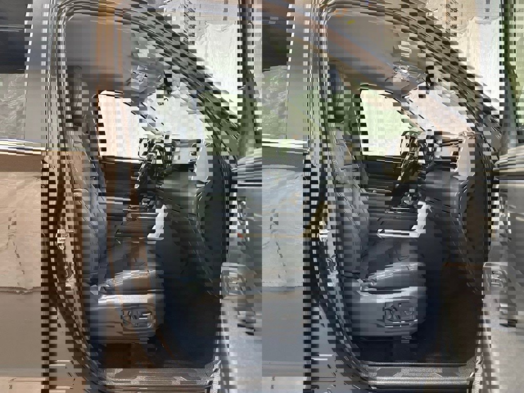 Used 2024 Toyota Tundra Limited image 57