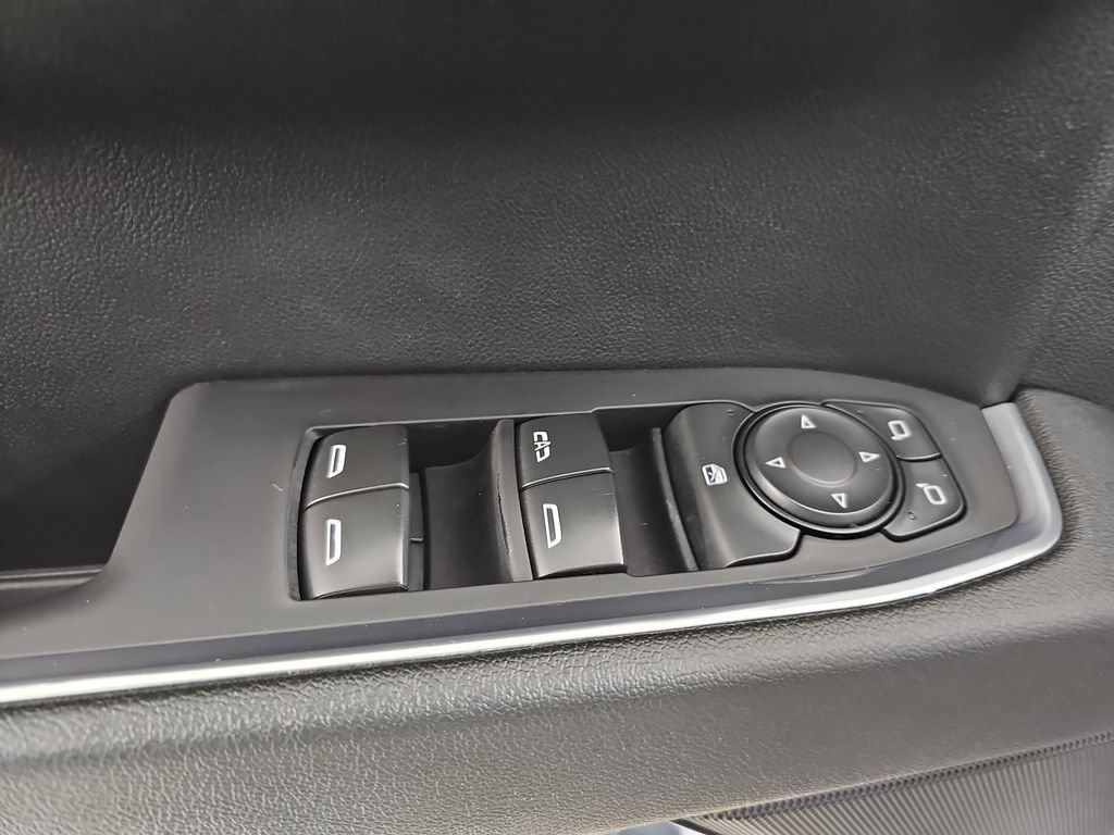 Certified 2024 Chevrolet Silverado 1500 LT AWD/4WD image 32