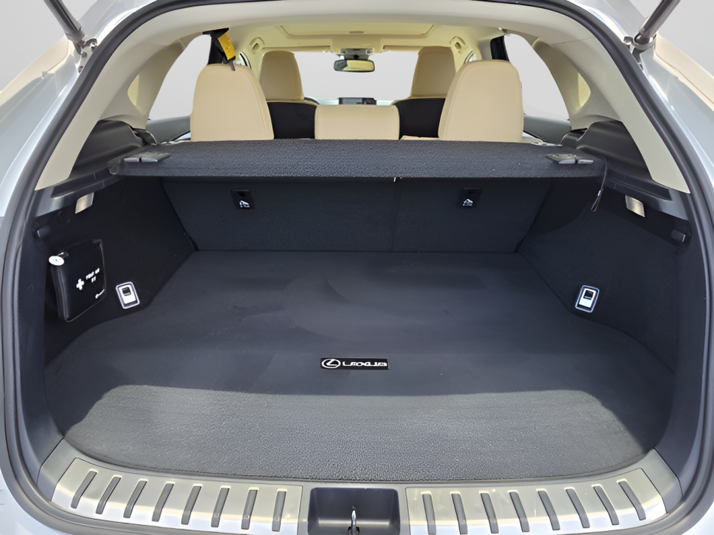 Used 2018 Lexus NX 300h AWD w/ Premium Package image 13