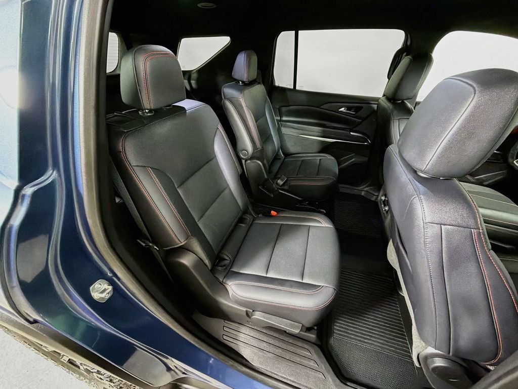 Used 2025 Chevrolet Traverse Z71 w/ LPO, Floor Liner Package AWD/4WD image 25