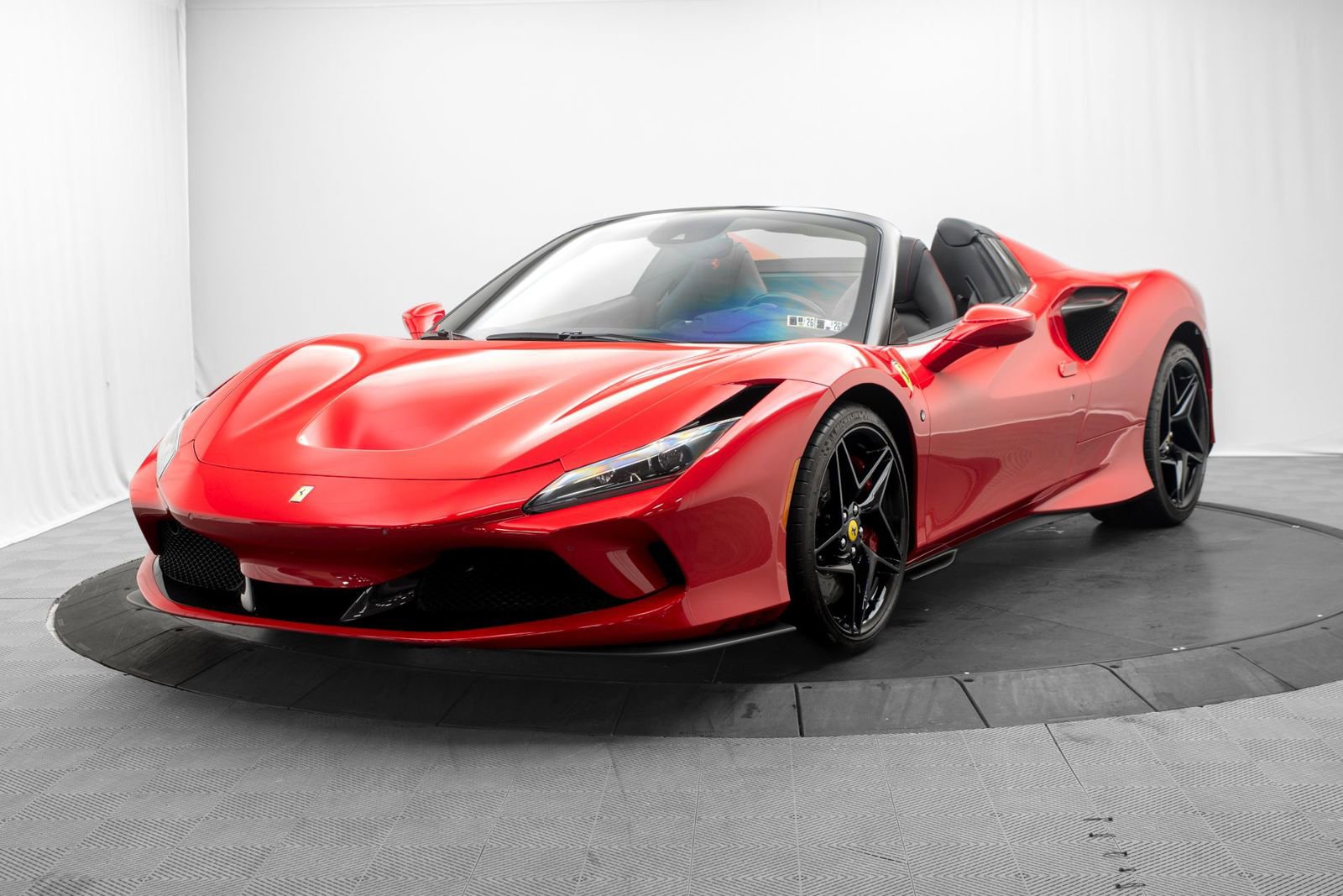 Used 2021 Ferrari F8 Tributo RWD image 8