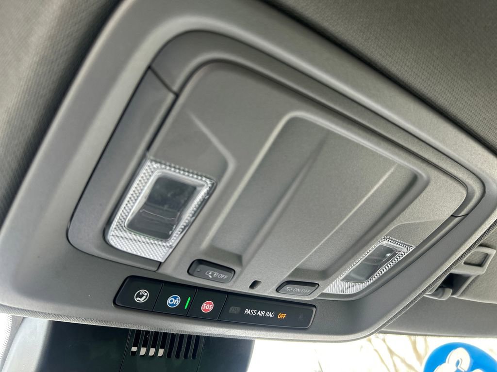 Used 2023 Chevrolet Silverado 1500 LT AWD/4WD image 30