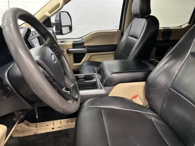 Used 2017 Ford F250 XLT w/ XLT Premium Package AWD/4WD image 10