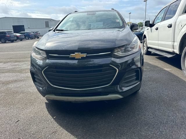 Used 2020 Chevrolet Trax LT w/ LT Convenience Package FWD image 11