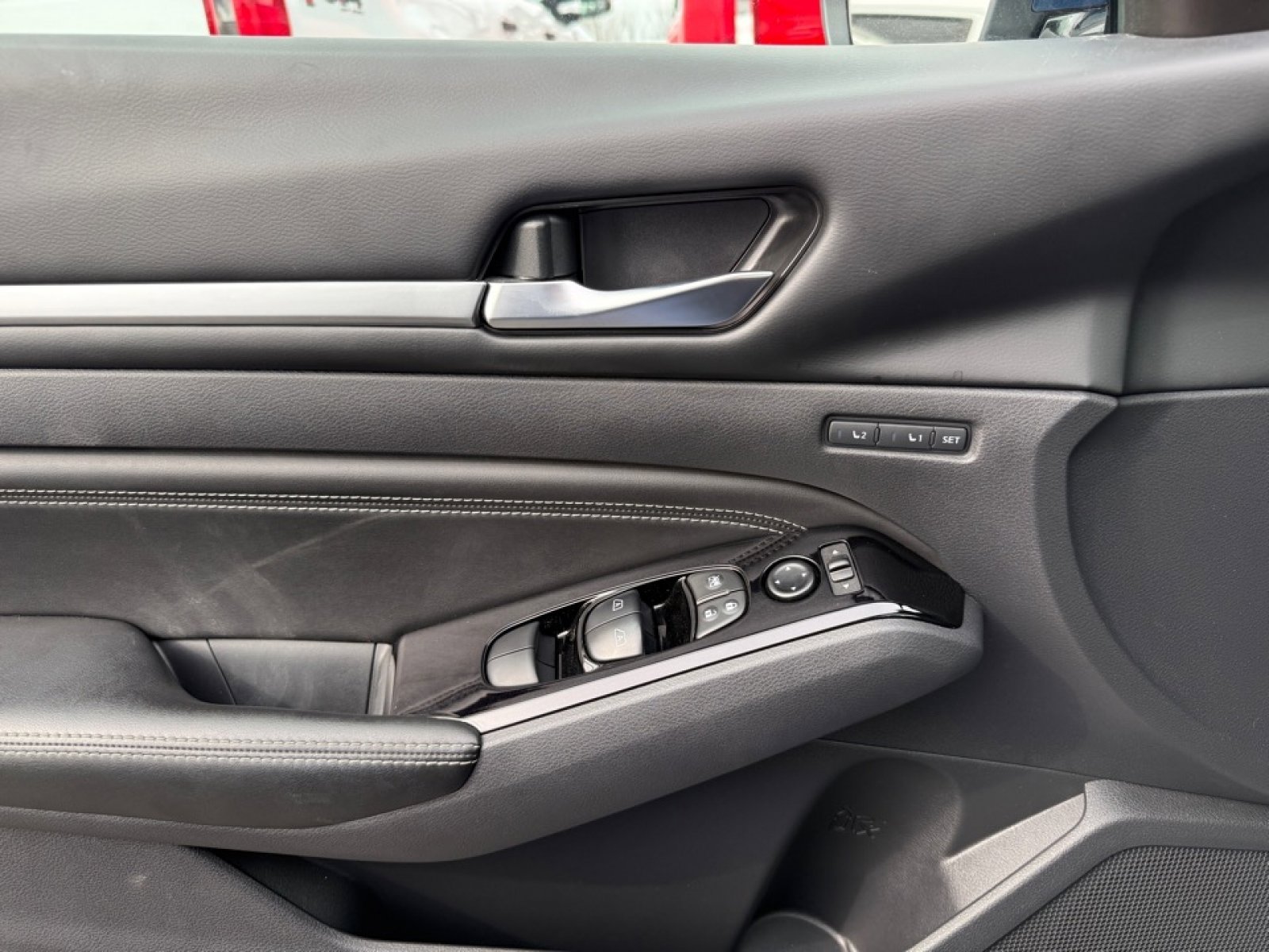 Used 2022 Nissan Altima 2.5 Platinum image 35