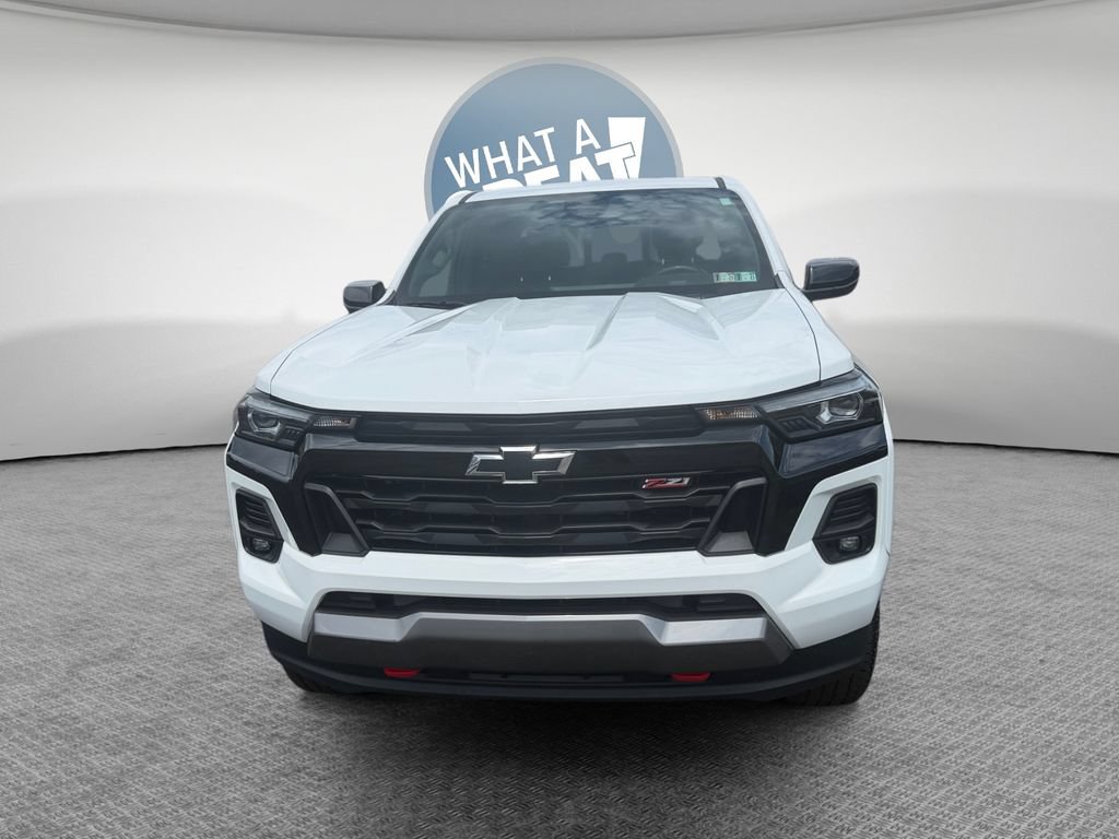 Certified 2023 Chevrolet Colorado Z71 w/ Z71 Convenience Package 2 AWD/4WD image 9