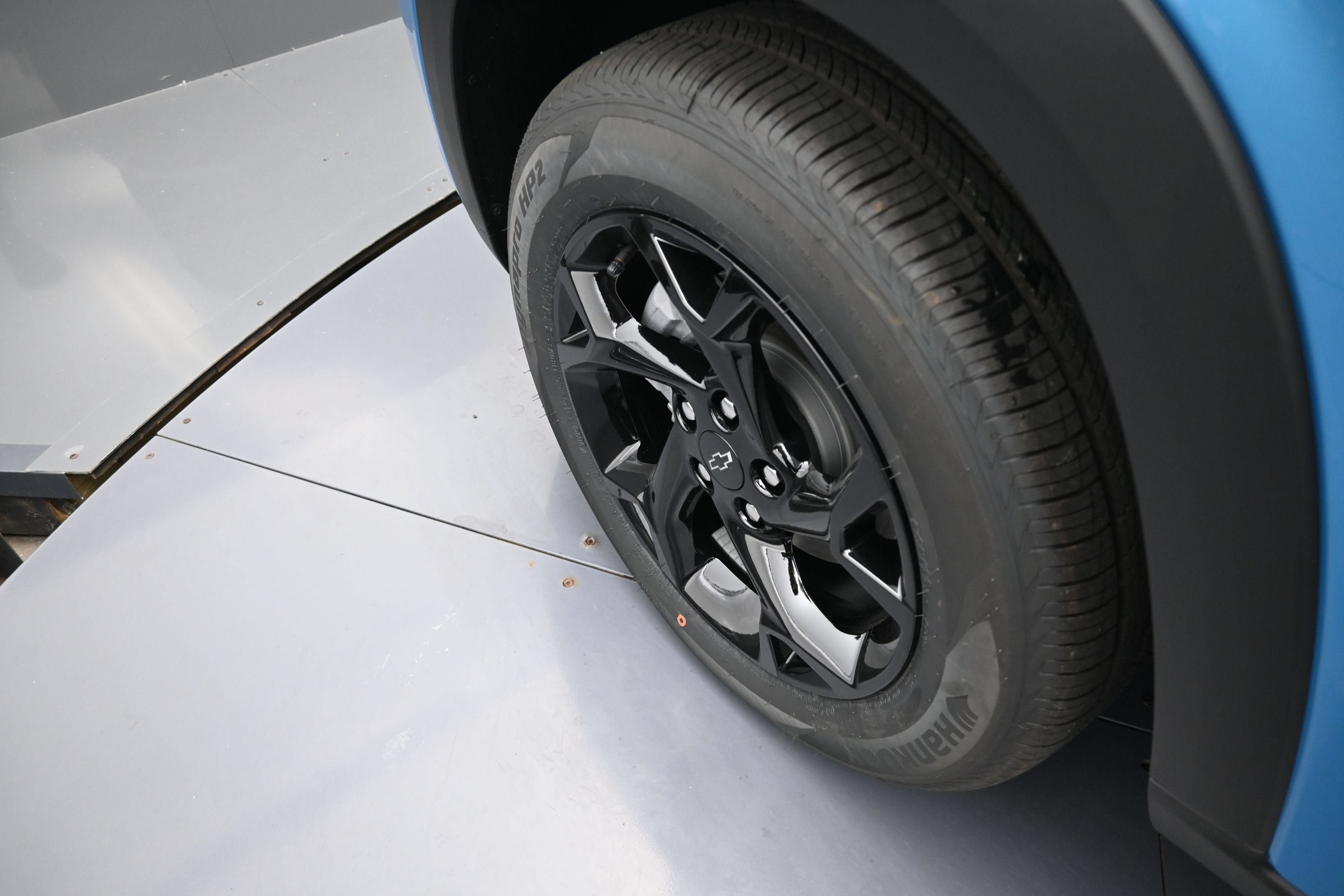 New 2026 Chevrolet Trax LT w/ Sunroof Package FWD image 35