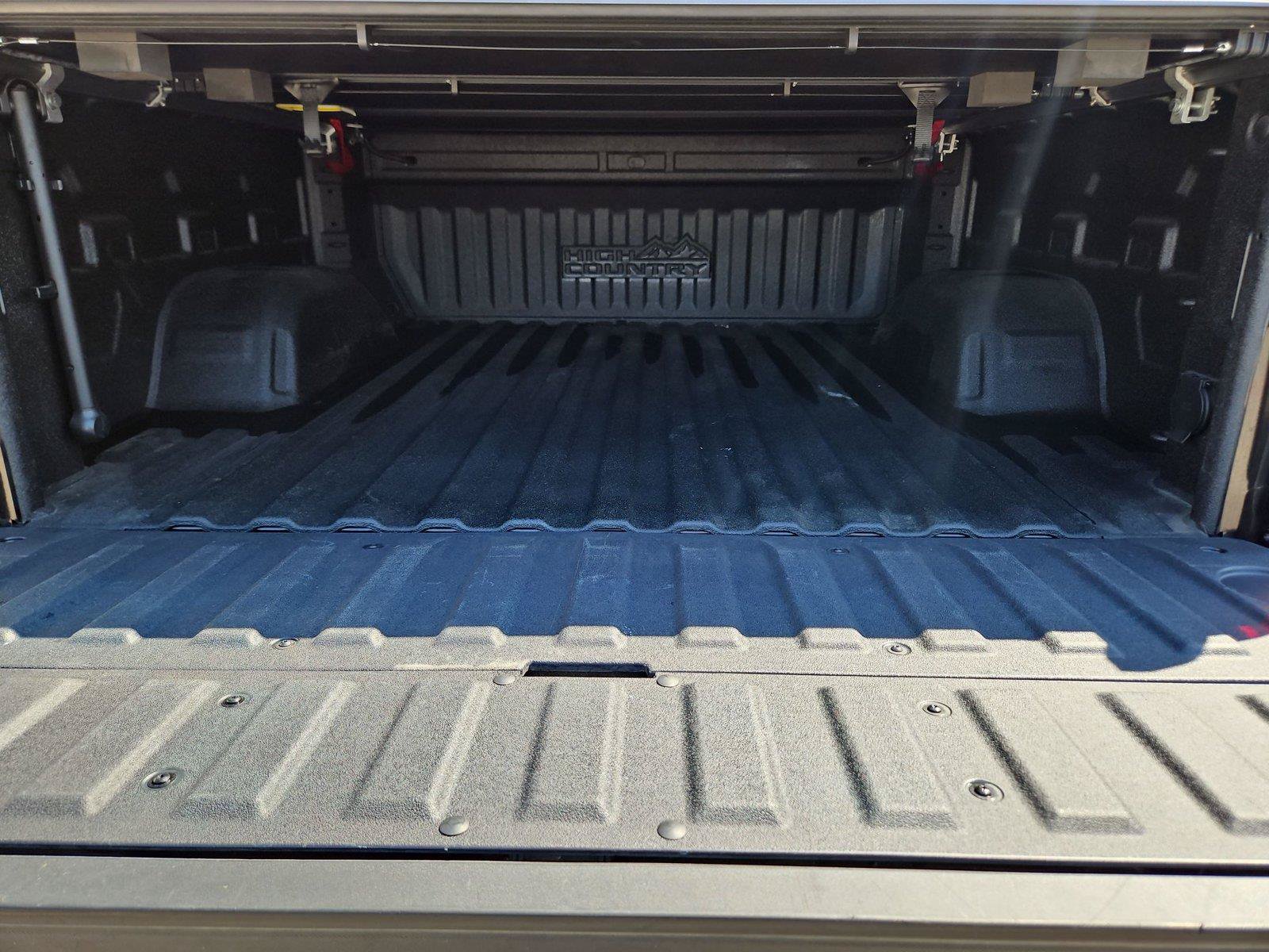 Used 2024 Chevrolet Silverado 1500 High Country AWD/4WD image 29