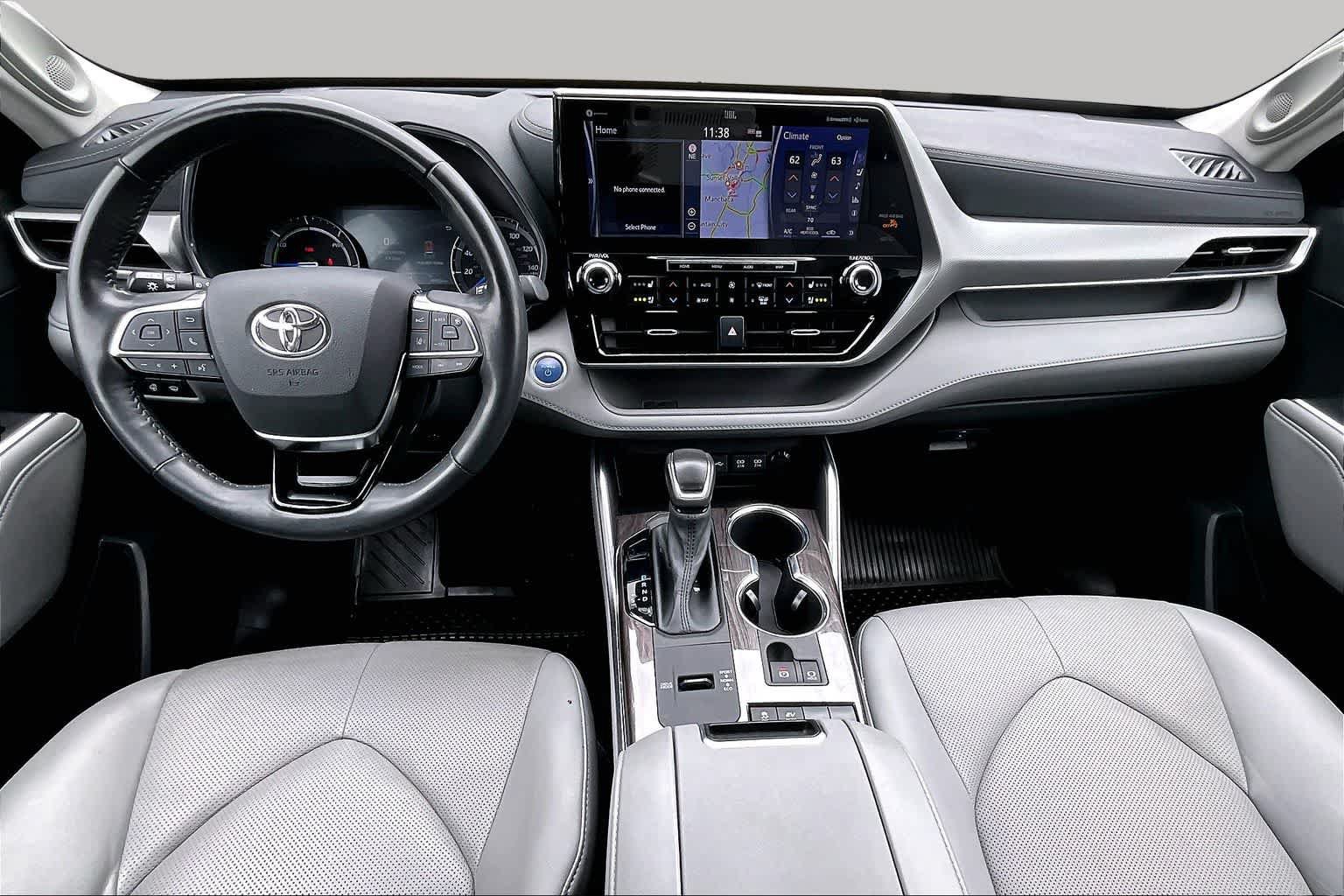 Used 2021 Toyota Highlander Platinum FWD image 16