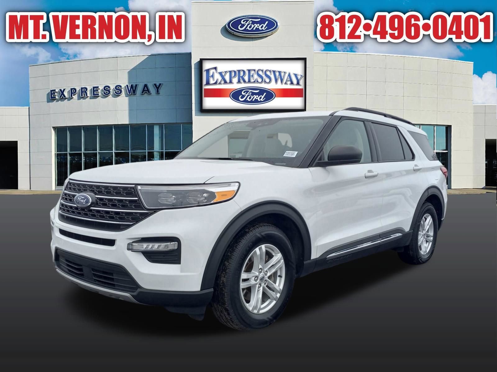 Used 2024 Ford Explorer XLT w/ Equipment Group 202A RWD image 3