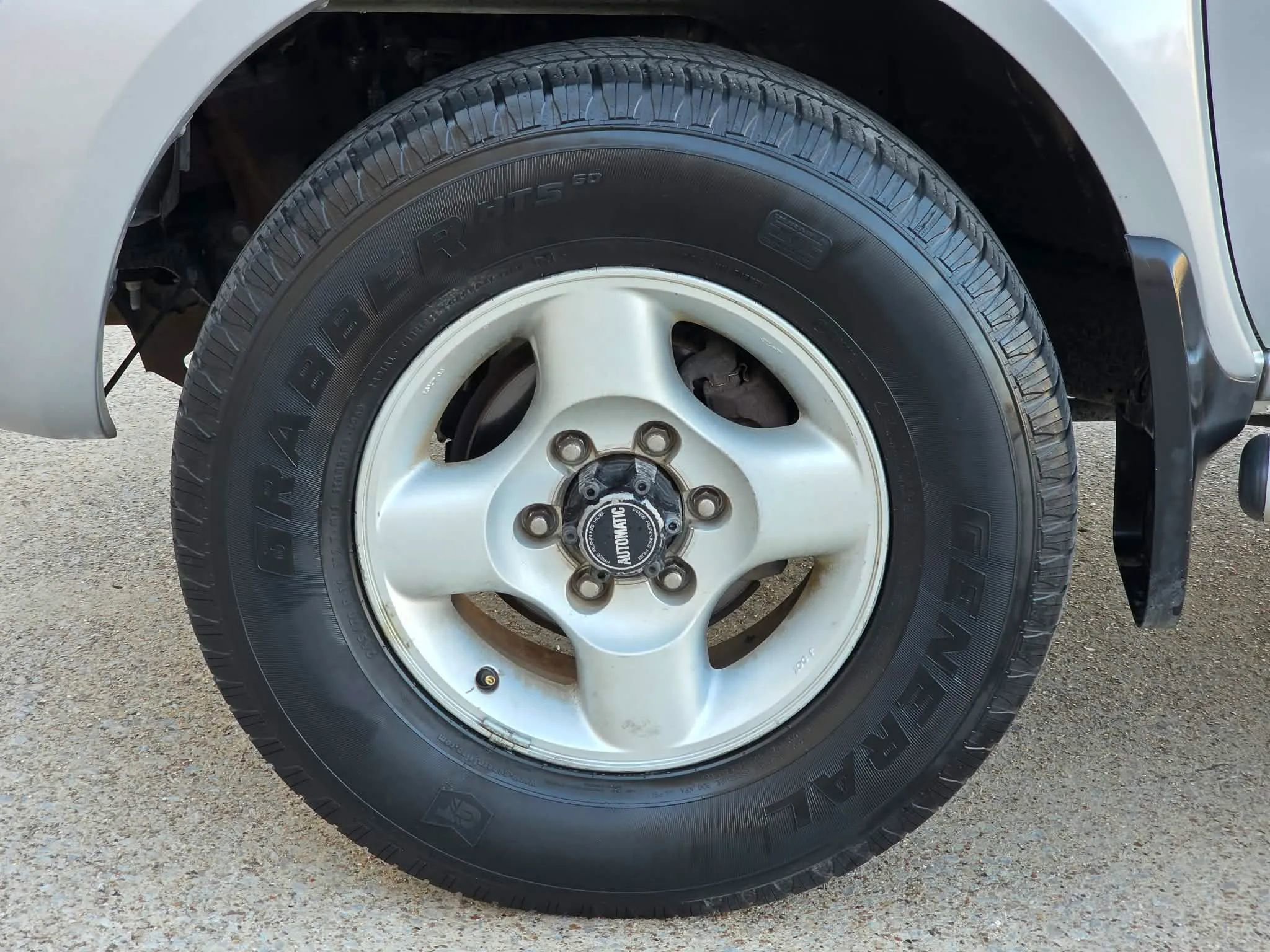 Used 2002 Nissan Frontier SE image 22