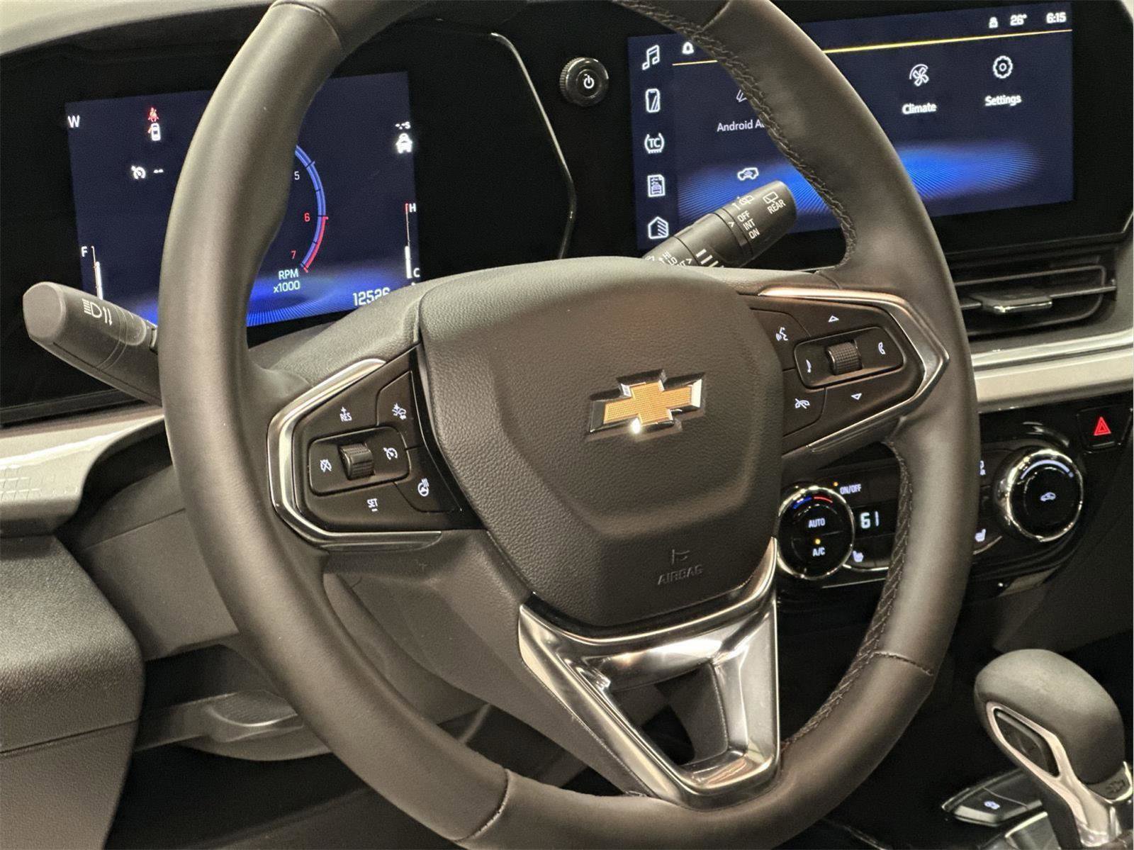 Certified 2024 Chevrolet Trax LT w/ Driver Confidence Package image 19