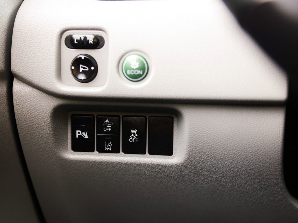 Used 2021 Honda Pilot Touring image 32