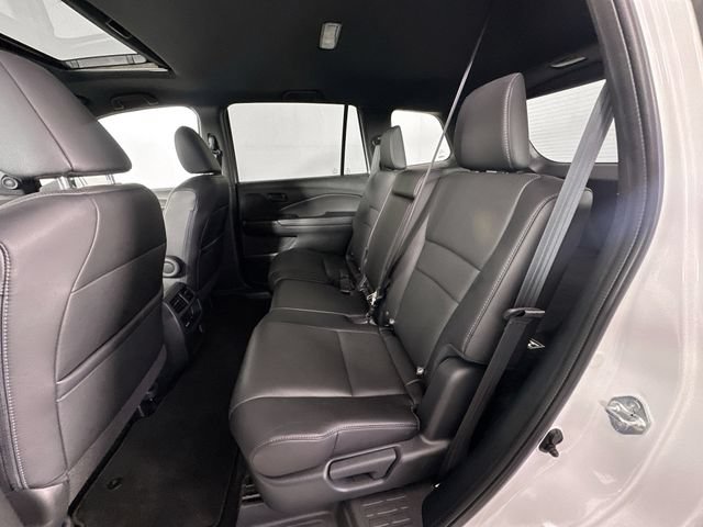 Used 2023 Honda Passport EX-L image 25