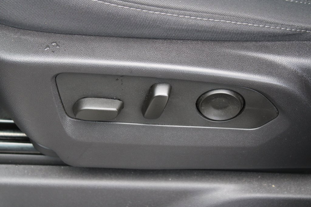 Used 2024 GMC Sierra 1500 Elevation image 24