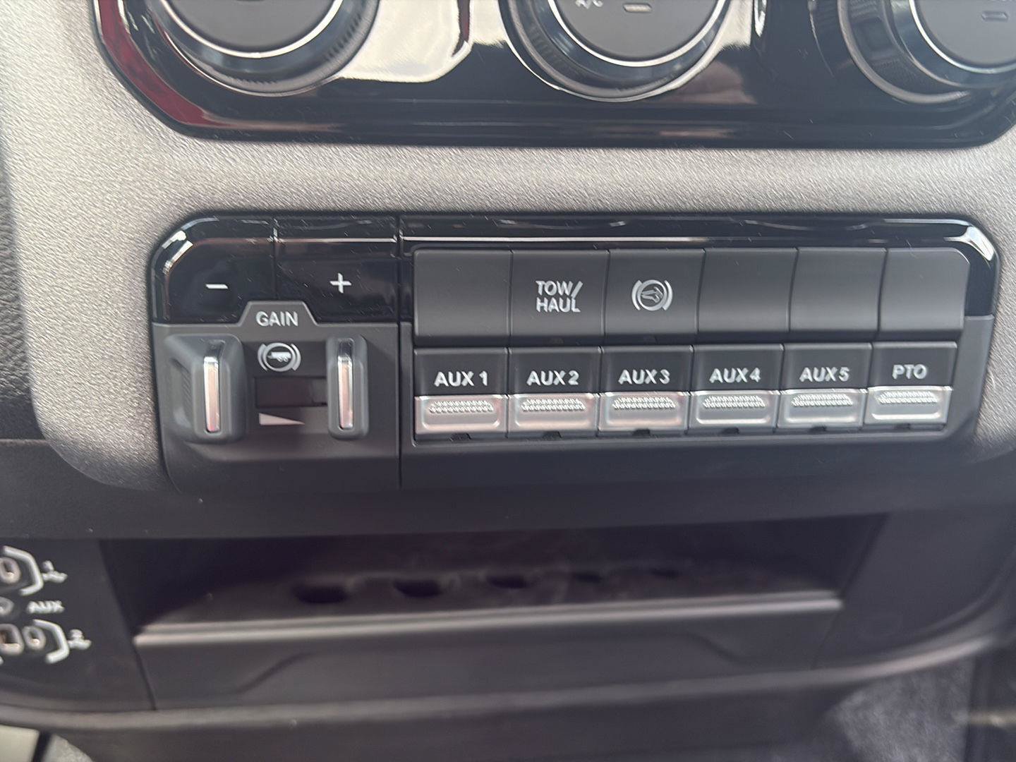 New 2027 RAM 5500 Tradesman AWD/4WD image 12