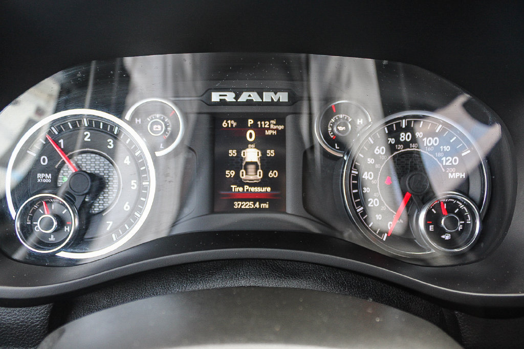 Used 2024 RAM 2500 Big Horn AWD/4WD image 23