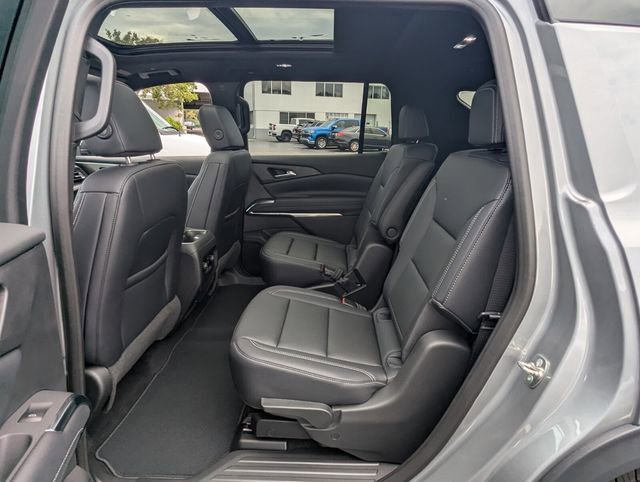New 2026 Chevrolet Traverse LT w/ Sun and Wheel Package FWD image 6