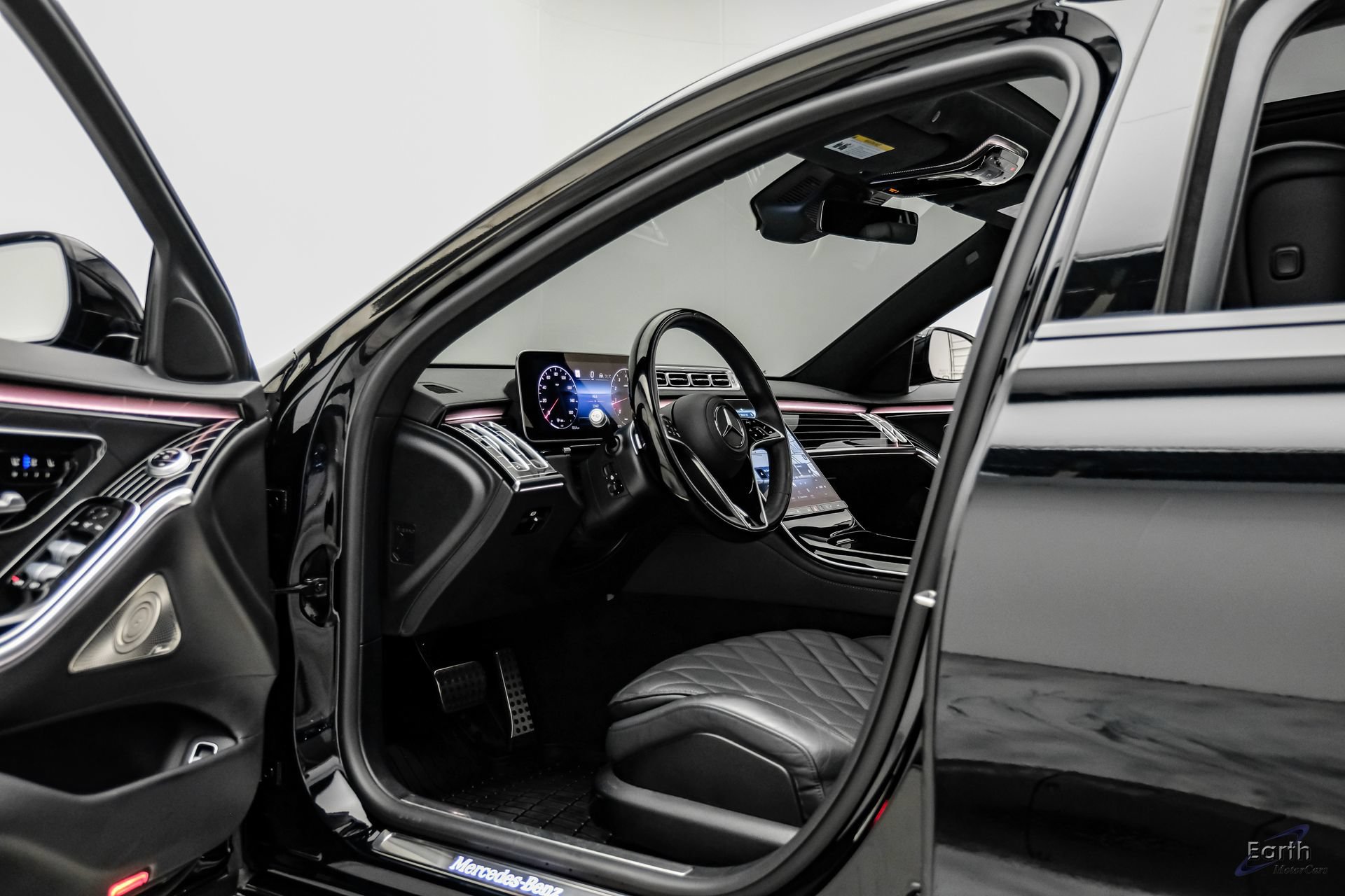 Used 2024 Mercedes-Benz S 580 4MATIC Sedan w/ AMG Line image 34