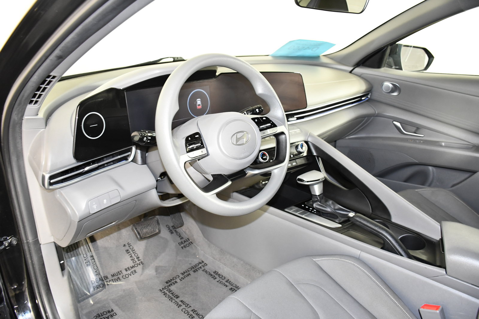 Used 2024 Hyundai Elantra SEL FWD image 38