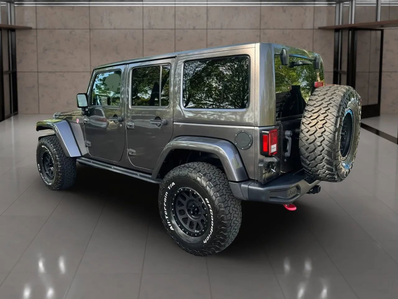 Used 2016 Jeep Wrangler Unlimited Rubicon image 4