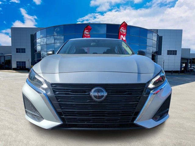 Used 2024 Nissan Altima 2.5 SV image 9