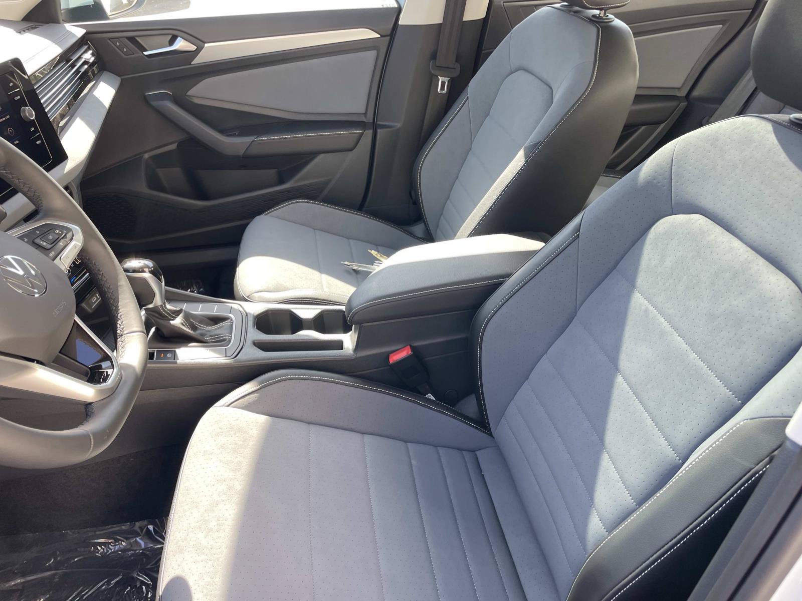 New 2027 Volkswagen Jetta SE FWD image 20