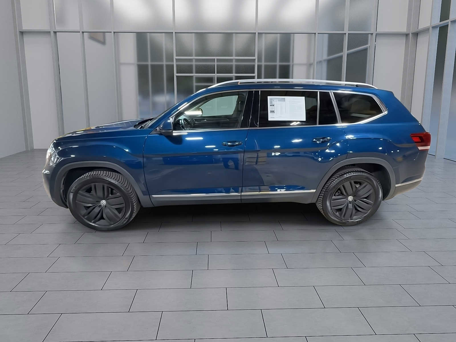 Used 2018 Volkswagen Atlas SEL Premium AWD/4WD image 5