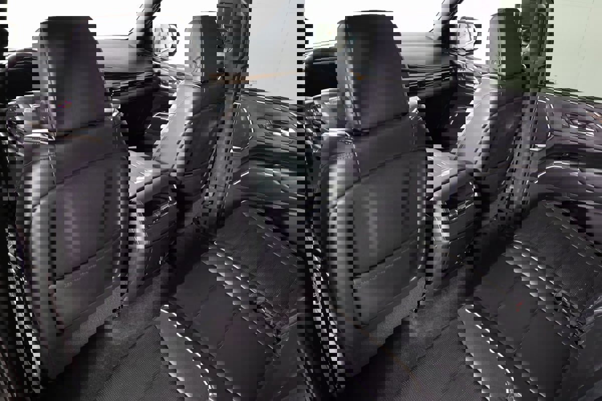 Used 2022 Cadillac Escalade Premium Luxury image 53