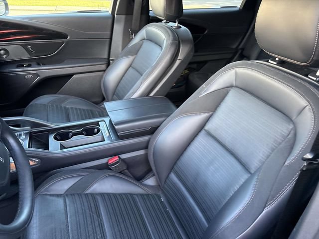Used 2024 Lincoln Nautilus Reserve w/ Equipment Group 202A AWD/4WD image 11