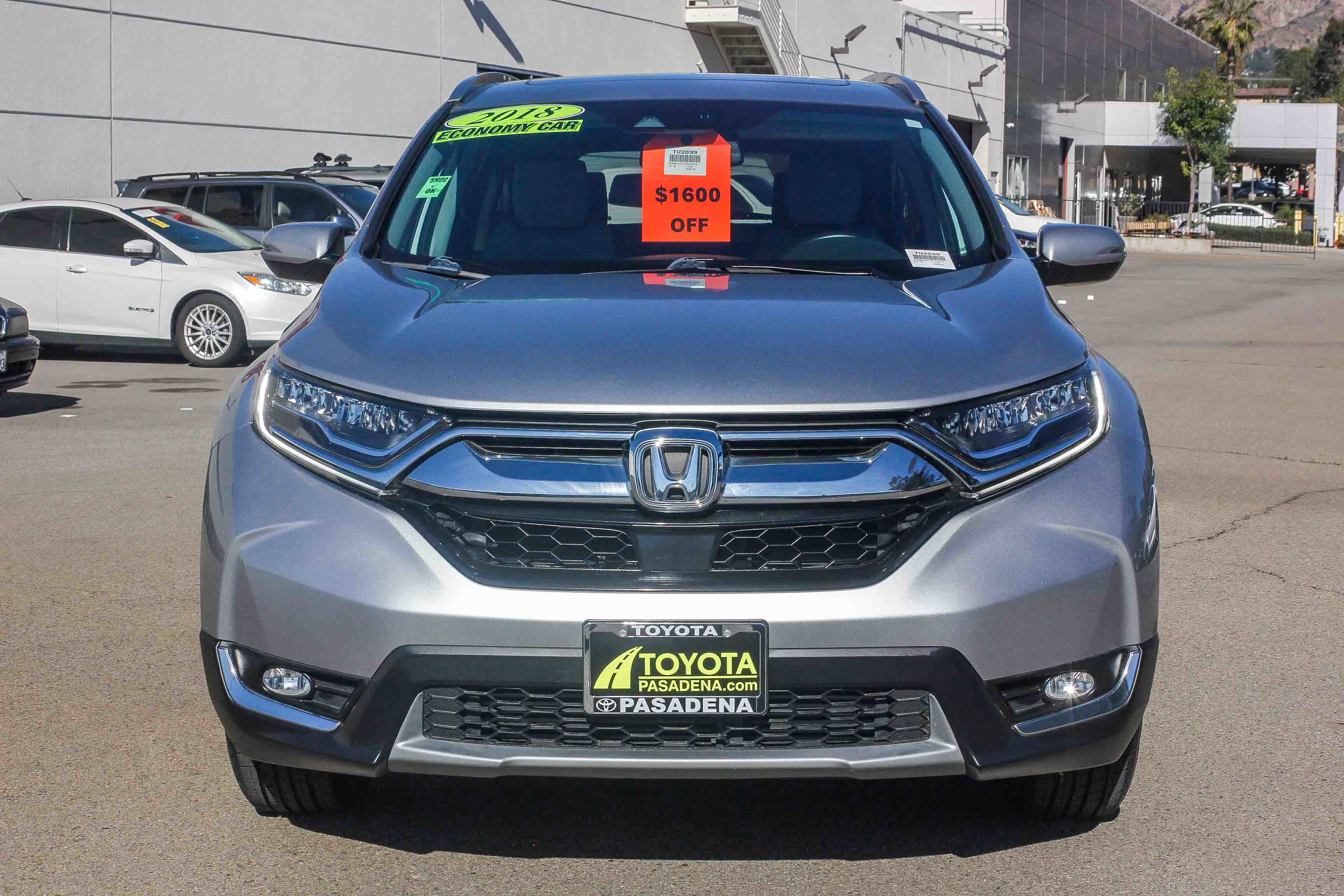 Used 2018 Honda CR-V Touring image 2