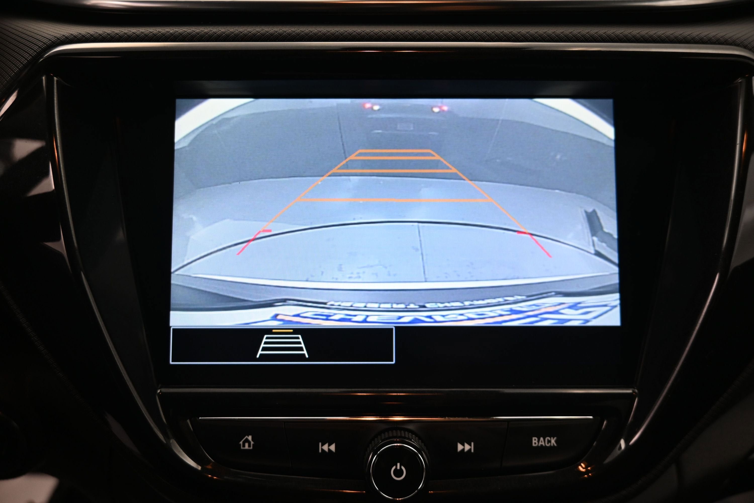 Certified 2023 Chevrolet TrailBlazer LT w/ Convenience Package FWD image 17