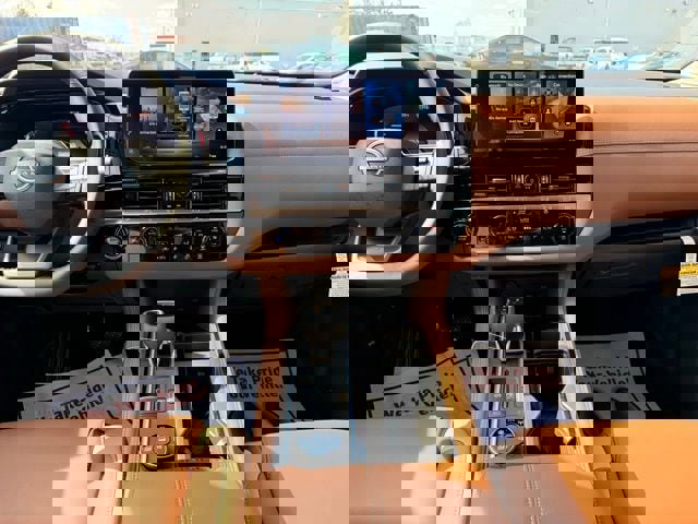 New 2026 Nissan Pathfinder Platinum image 27