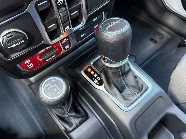 New 2025 Jeep Gladiator Rubicon image 24