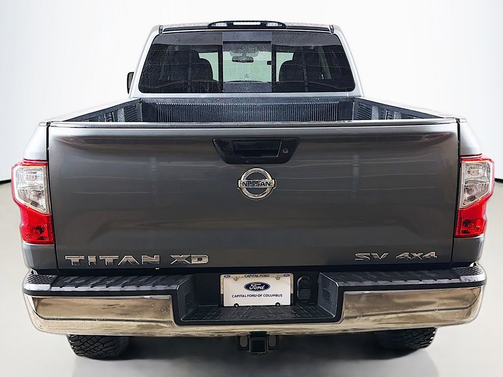 Used 2017 Nissan Titan SV image 7