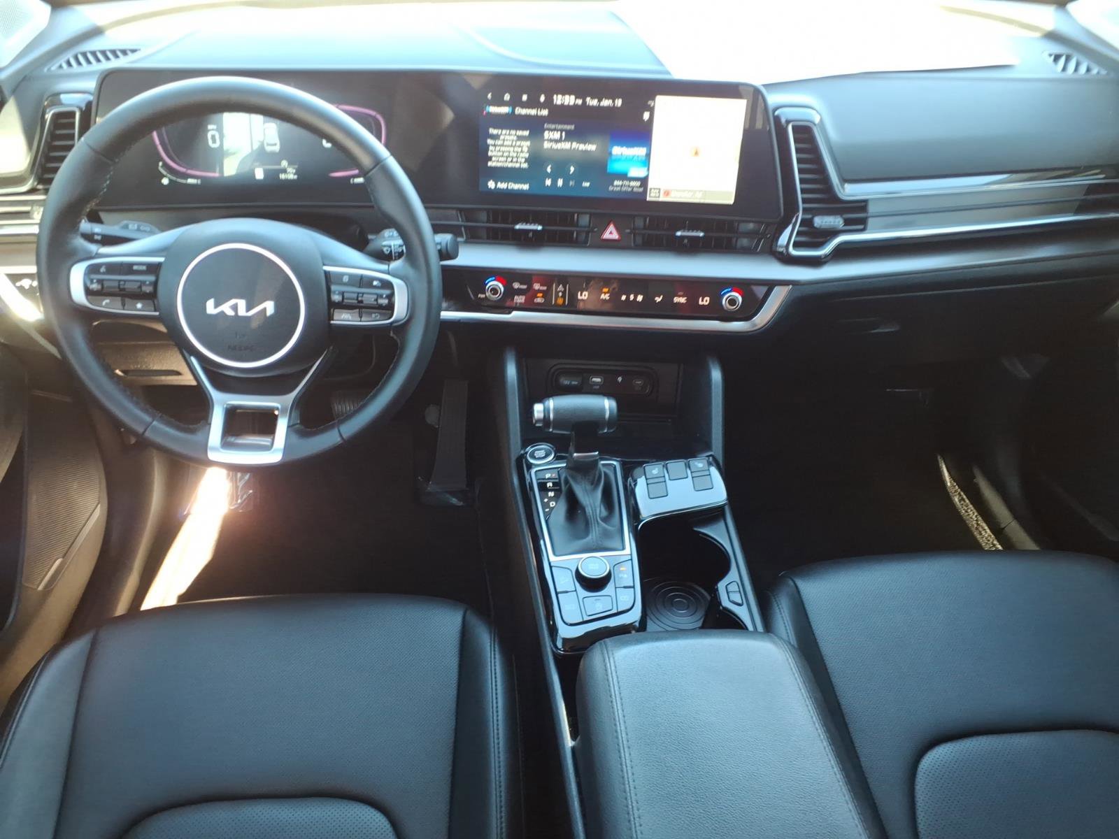 Used 2025 Kia Sportage EX image 13